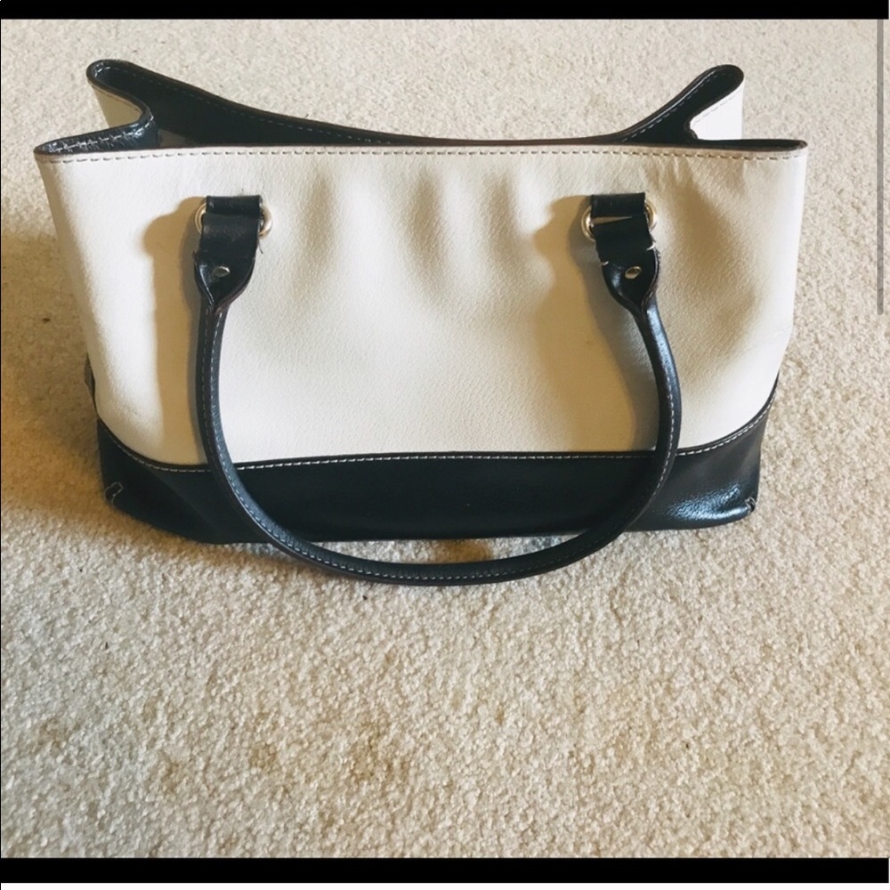 Kate Spade purse, black and cream - Picture 2 of 5